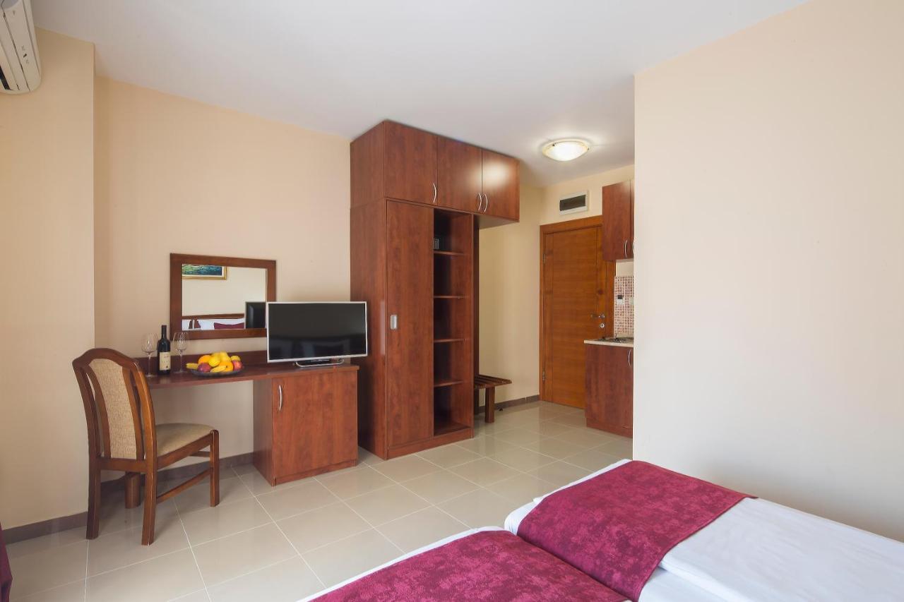 Apartmani Salus Budva Buitenkant foto