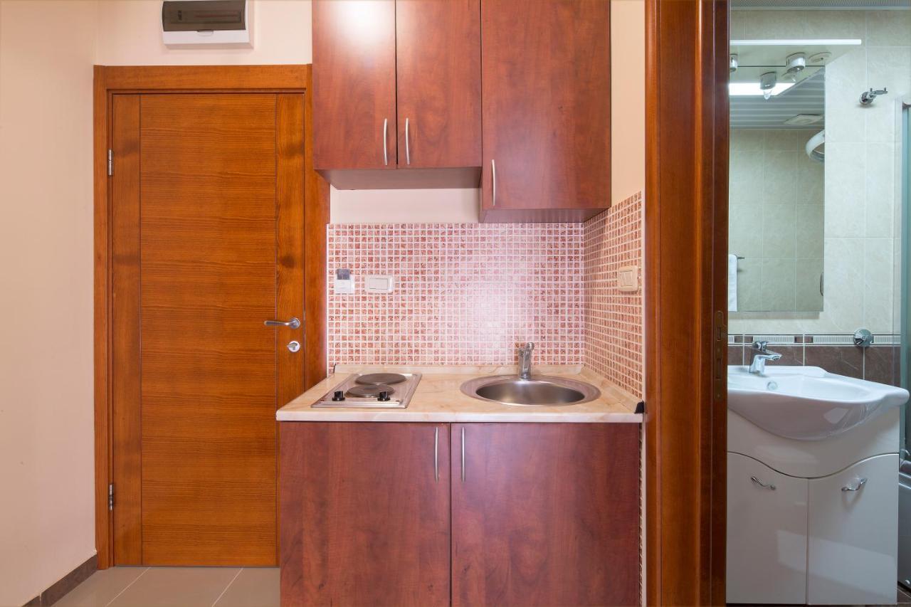 Apartmani Salus Budva Buitenkant foto