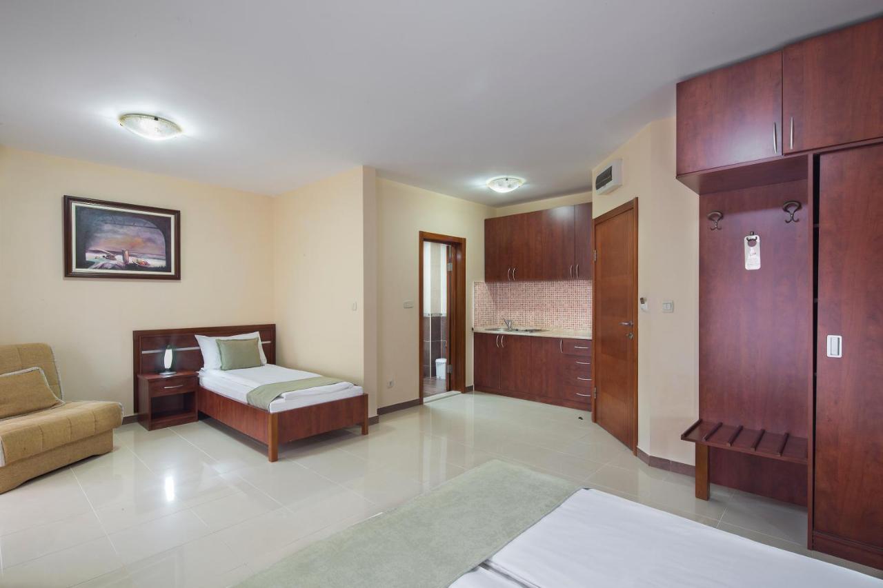 Apartmani Salus Budva Buitenkant foto