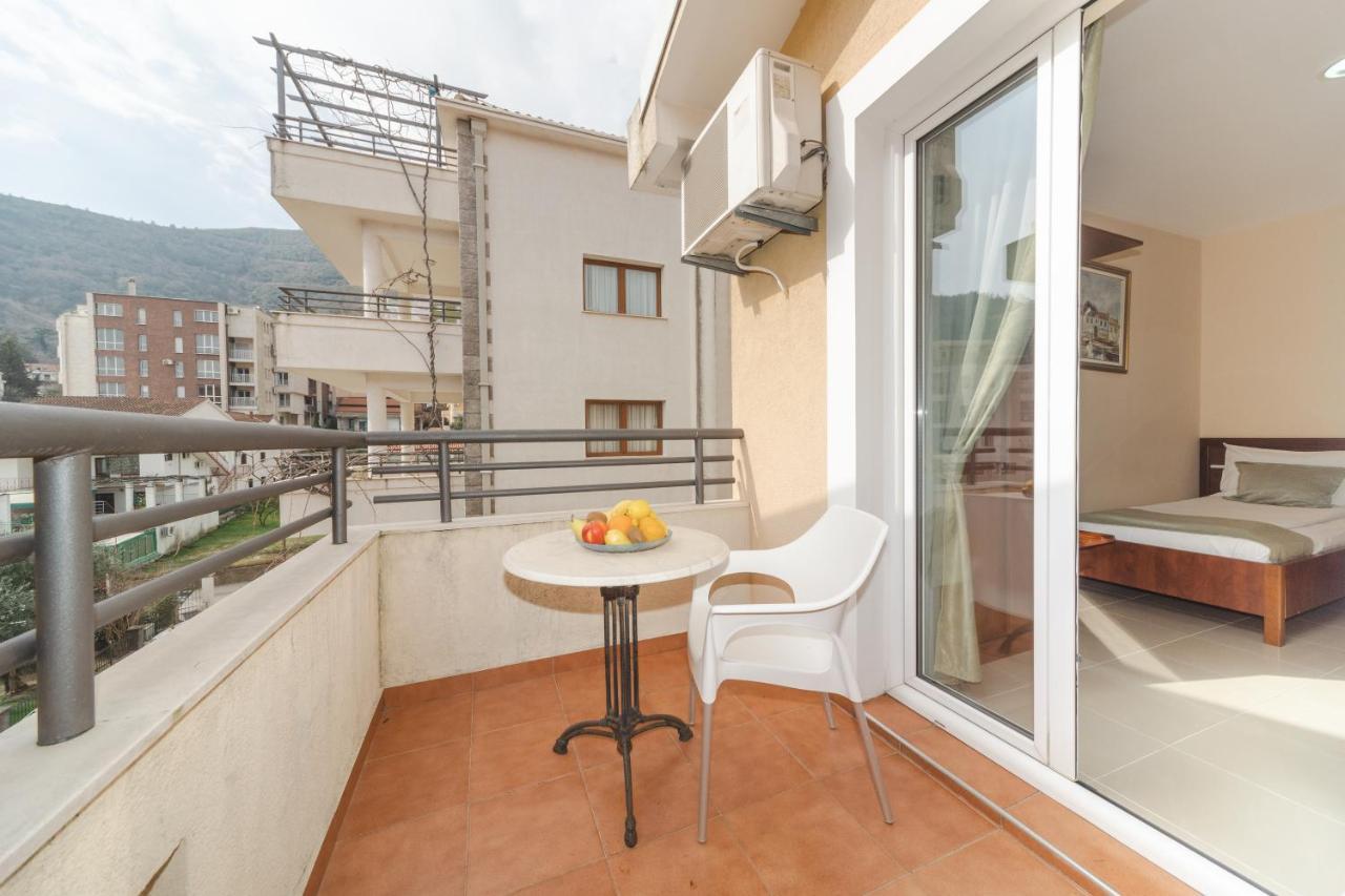 Apartmani Salus Budva Buitenkant foto