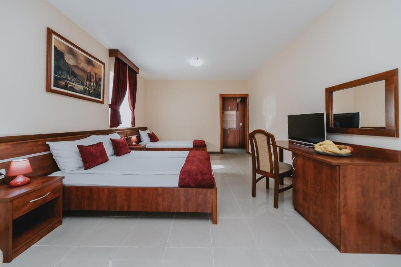 Apartmani Salus Budva Buitenkant foto